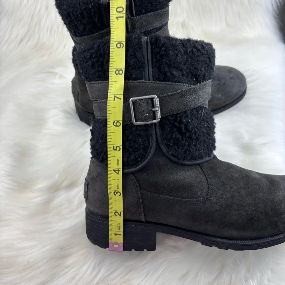 UGG Blayre Black Leather Suede Winter Boots size 12 Woman’s